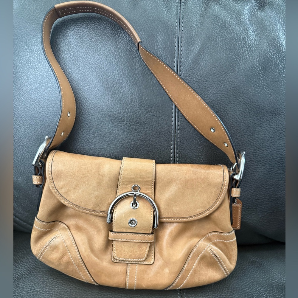 Vintage Coach Soho Small Flap Shoulder Bag – Style L05-9247 – Tan Leather